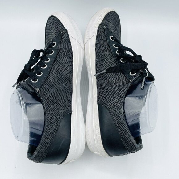 Guess Shoes Womens Size 8.5 Black Lace Up Sneakers Embossed Logo Casual Sneakers - Picture 12 of 12